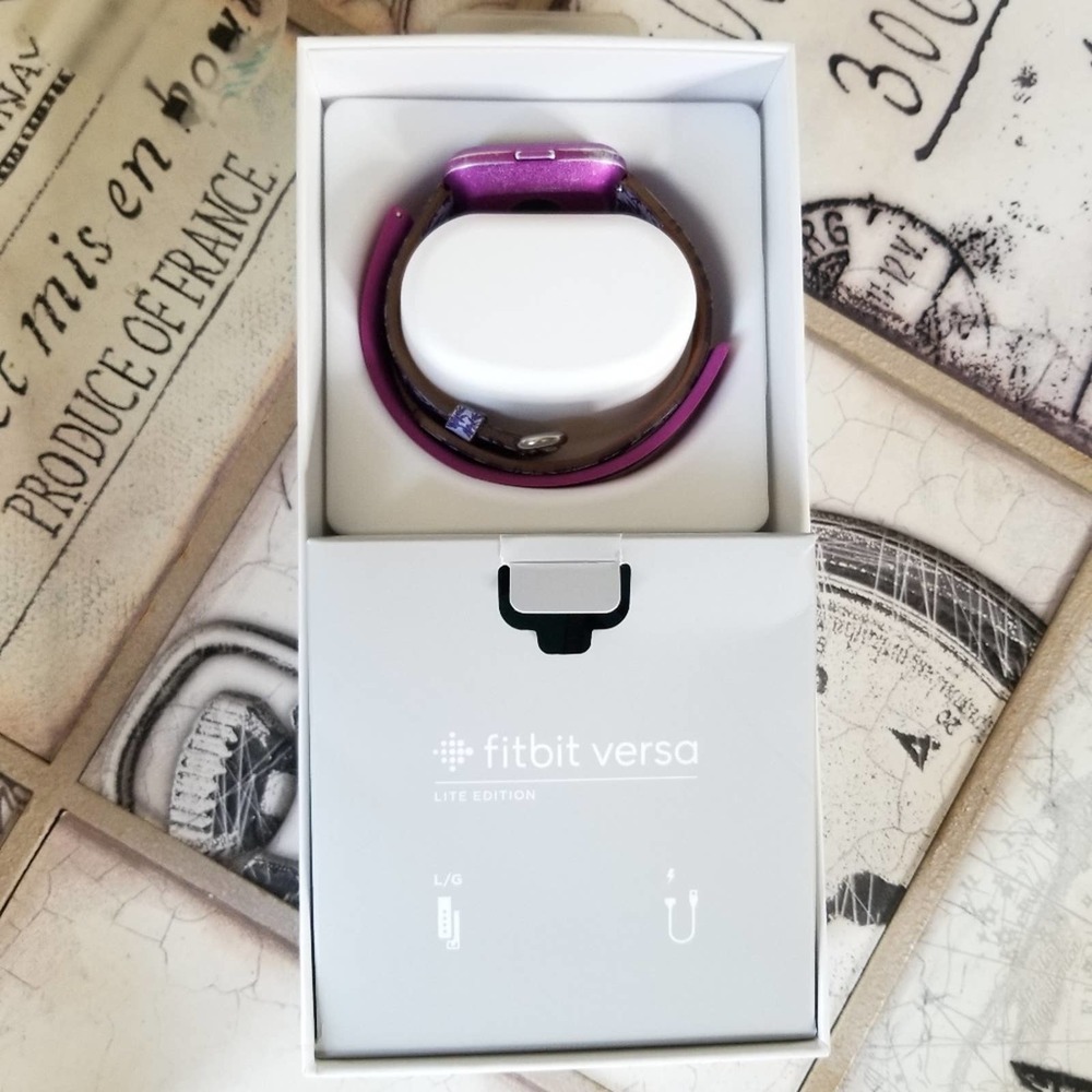 Fitbit Versa Lite Edition Purple Leafs - Picture 2 of 9